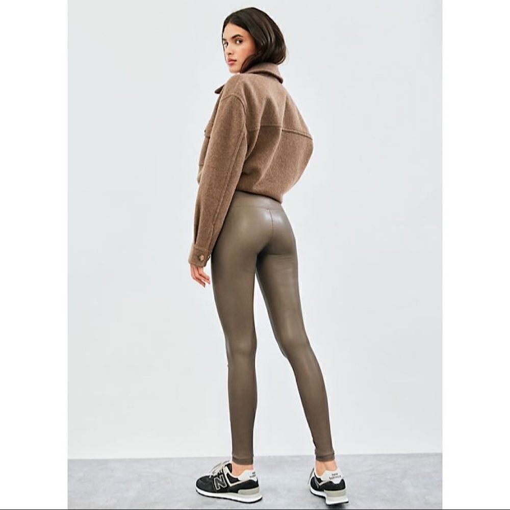 Aritzia Wilfred Free Daria High Rise Leggings - Picture 1 of 10